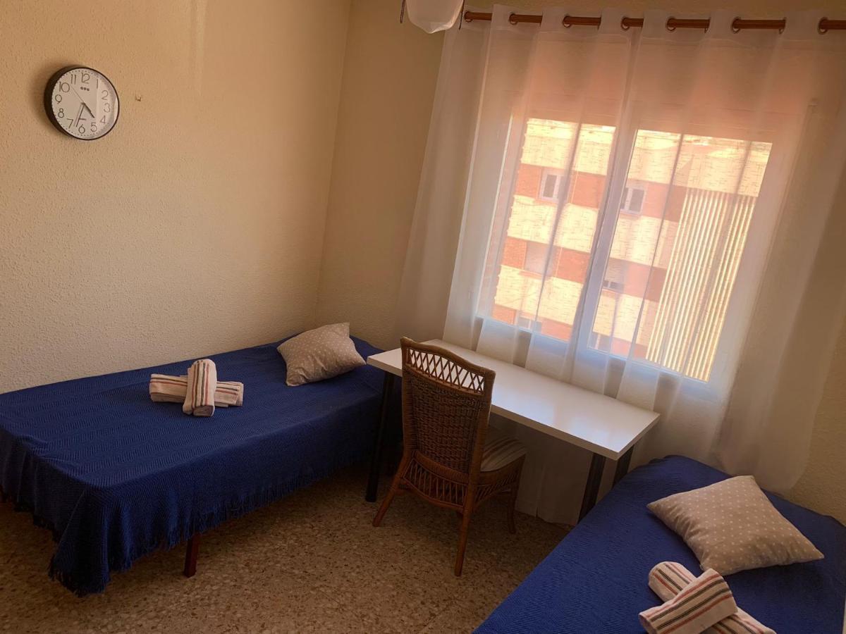 Cozy Room Guapo-Alicante Nearby The Beach And The Center Exterior photo